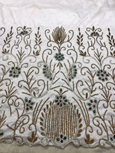 Load image into Gallery viewer, GOLDEN Rhinestone Applique Applique on Taffeta fabric - AP043