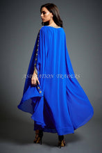 Load image into Gallery viewer, Royal Islamic Modern Elegant Dubai Moroccan Caftan Arabic party wear Beach kaftan- K054
