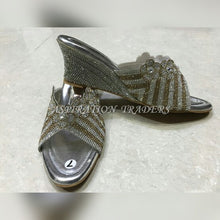 Load image into Gallery viewer, Shoes/Heels - H008 - Aspiration Traders
