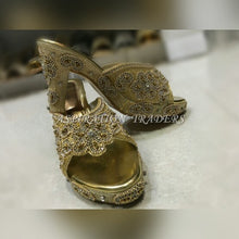Load image into Gallery viewer, Shoes/Heels - H001 - Aspiration Traders
